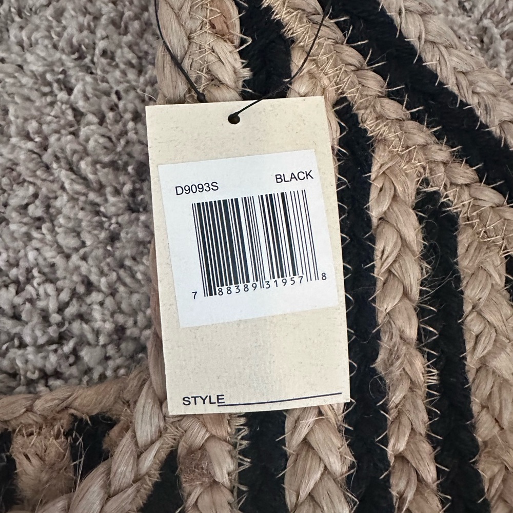 Stylish Black and Tan Woven Tote Bag - Picture 4 of 7